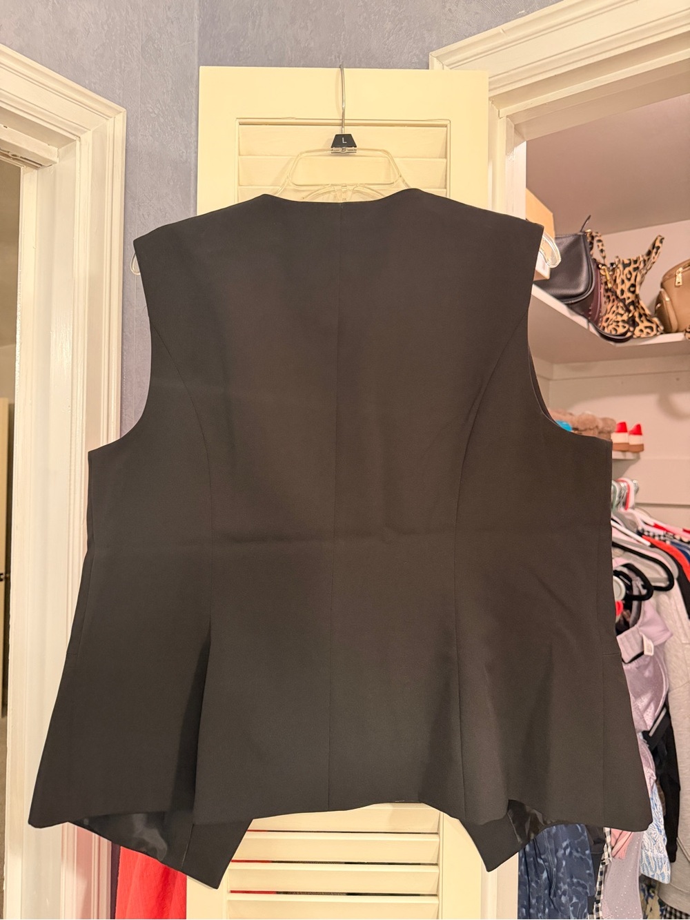 Scoop Black Sleeveless Button Vest - Picture 3 of 3